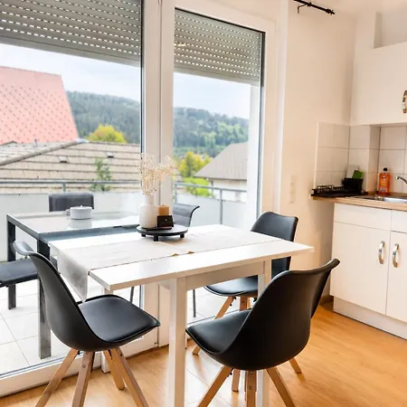 Gemütliches 8 Am Mit Balkon, Lage, Parkplatz Apartment Titisee-Neustadt