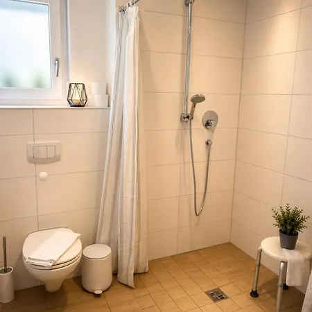 Gemütliches 8 Am Mit Balkon, Lage, Parkplatz * Titisee-Neustadt