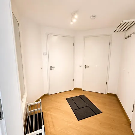 Apartment Gemütliches 8 Am Mit Balkon, Lage, Parkplatz
